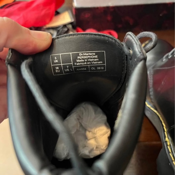 Doc Martens Persephone Boots W 7 Black Leather NEW - Picture 9 of 10